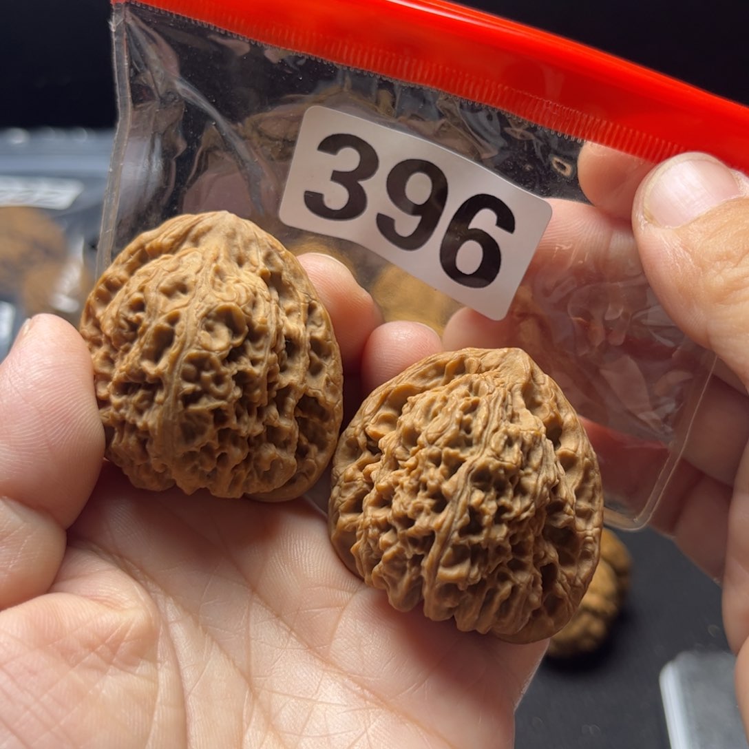 文玩核桃吊坠昨*天残南疆3.8