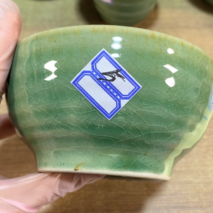 瓷片陶瓷品五厂绿碗直径12微瑕疵