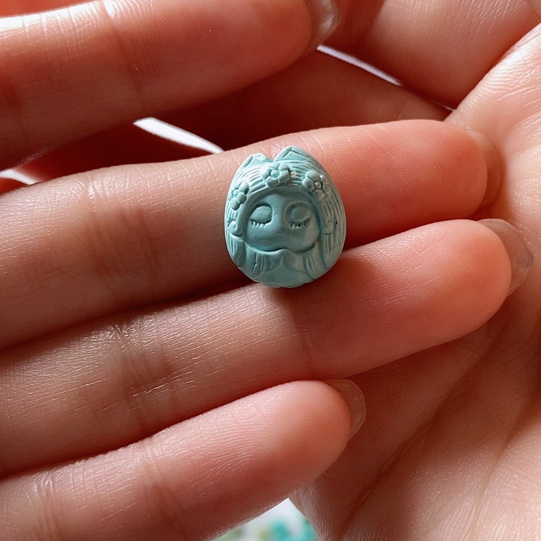 绿松石颈饰未镶嵌