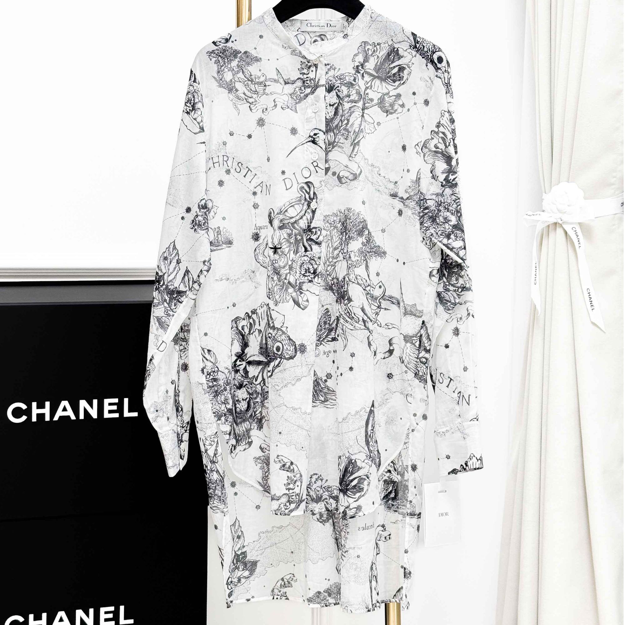 99新 DIOR/迪奥 F38码 白色拼黑色 动物图案 长袖 上衣