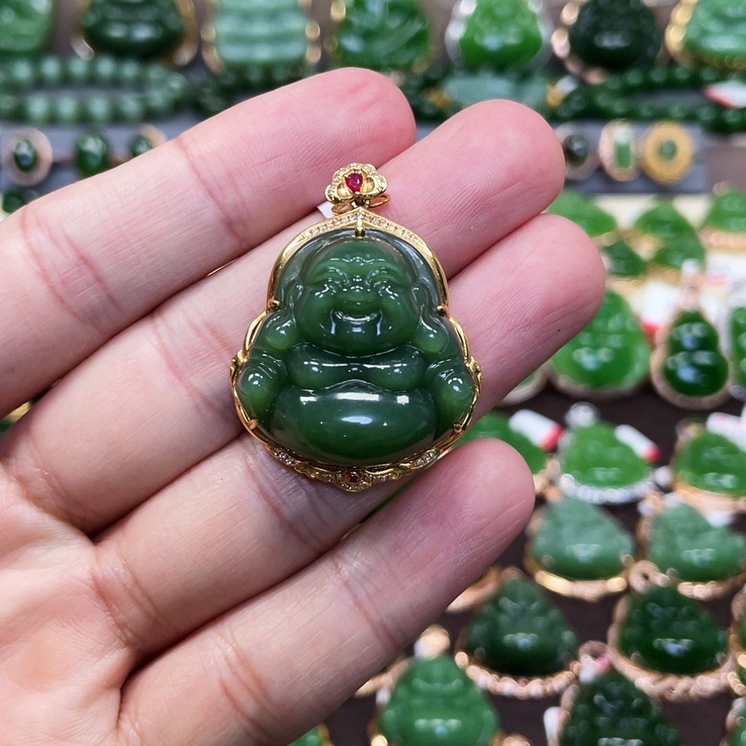 和田玉颈饰18K金镶嵌佛公28mm