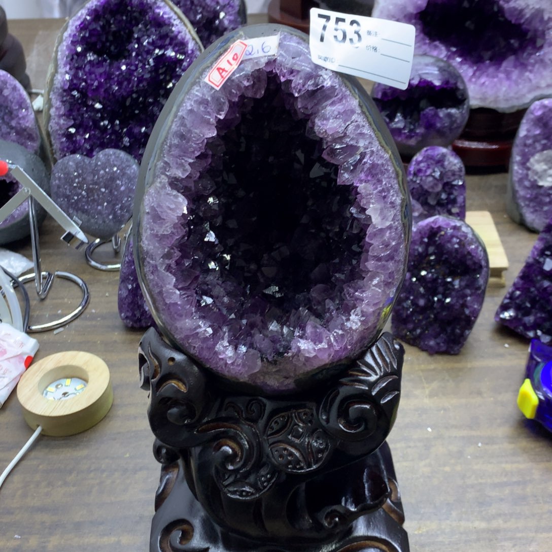 紫晶大型摆件（非配饰）未镶嵌