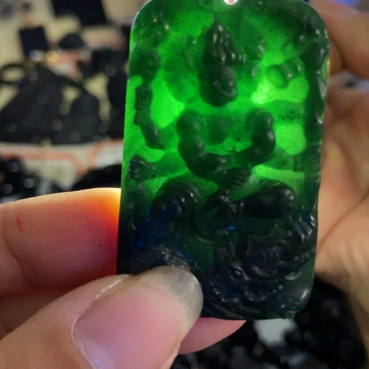 翡翠未镶嵌颈饰墨翠不动