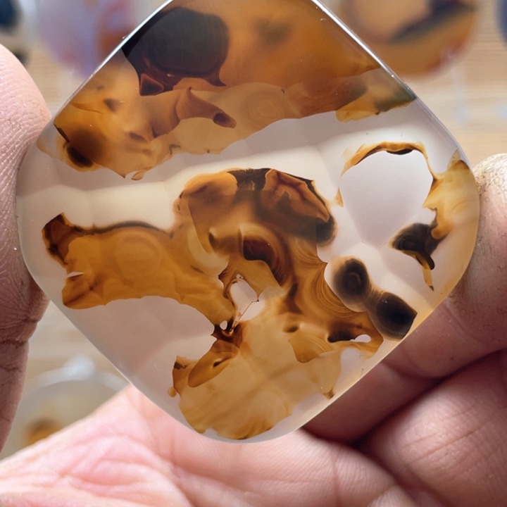 玛瑙/玉髓吊坠未镶嵌