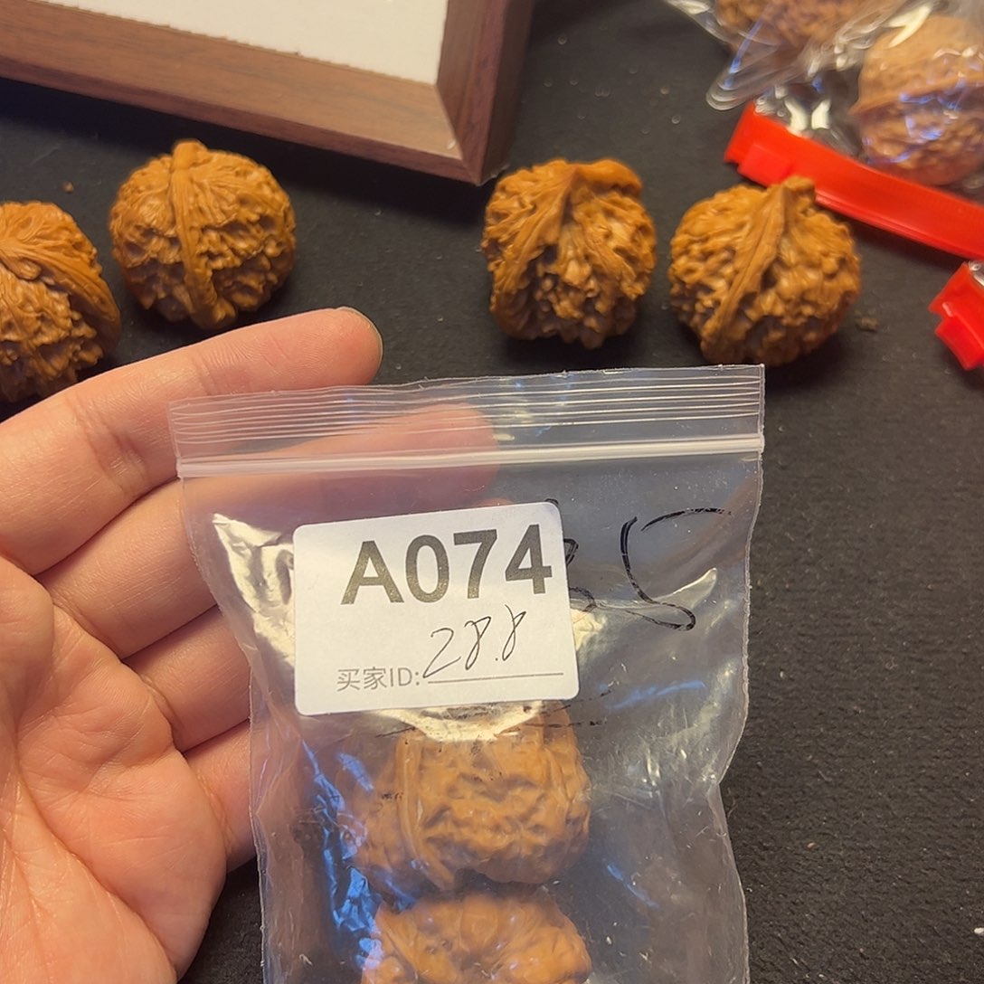 文玩核桃吊坠蛤蟆