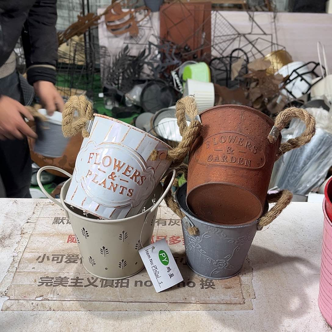 铁艺默认瑕疵介意勿拍发出不退不换