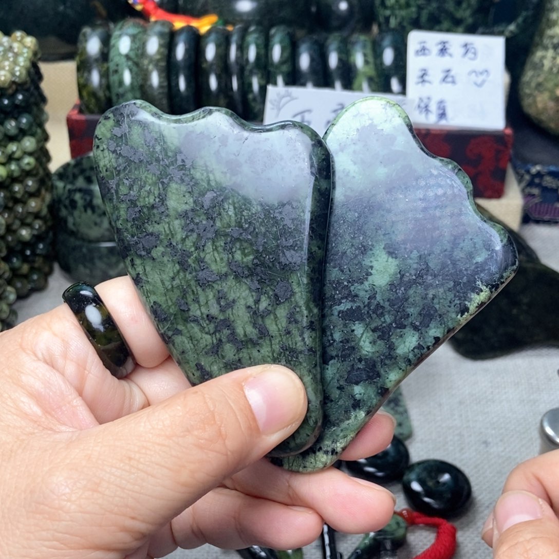 蛇纹石玉未镶嵌刮痧板