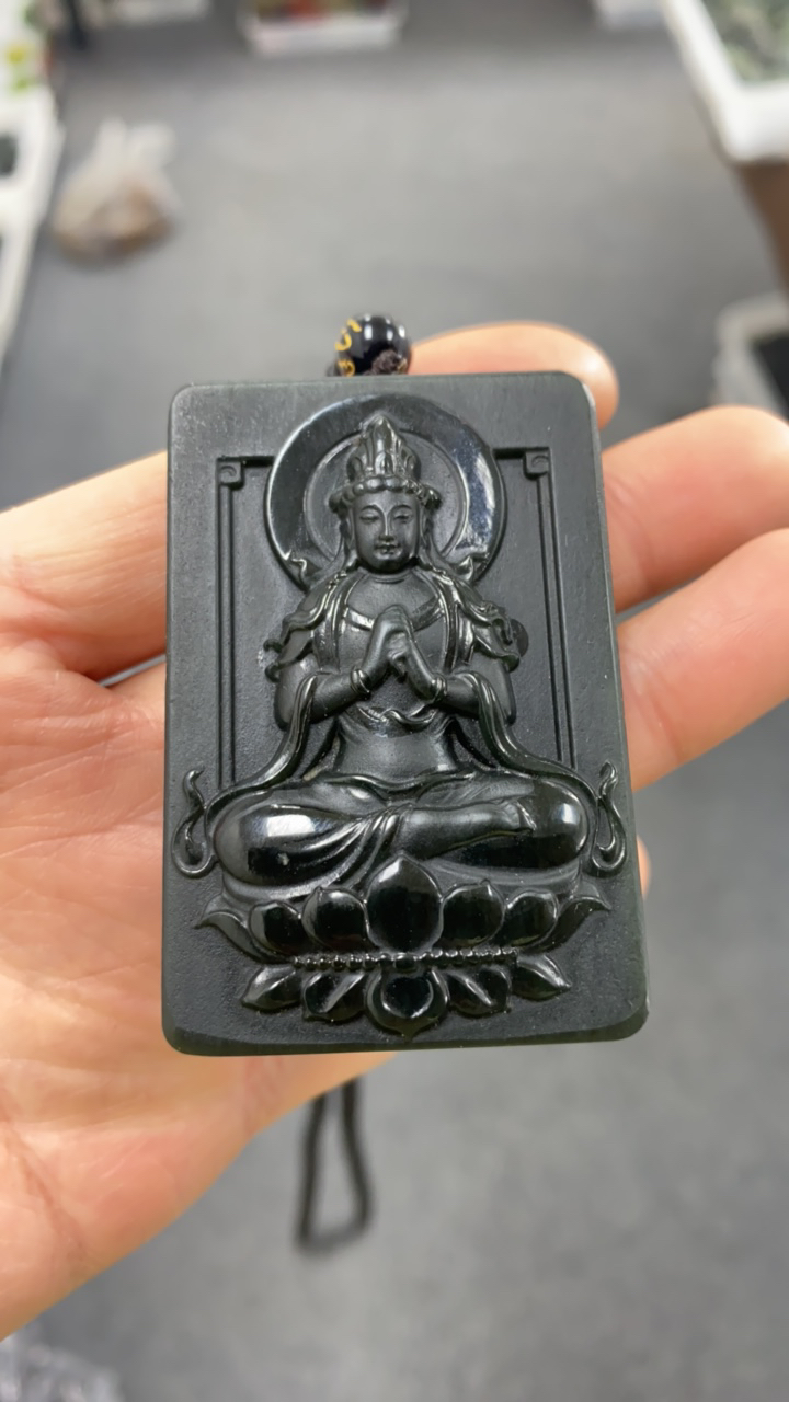 和田玉青玉山水观音 