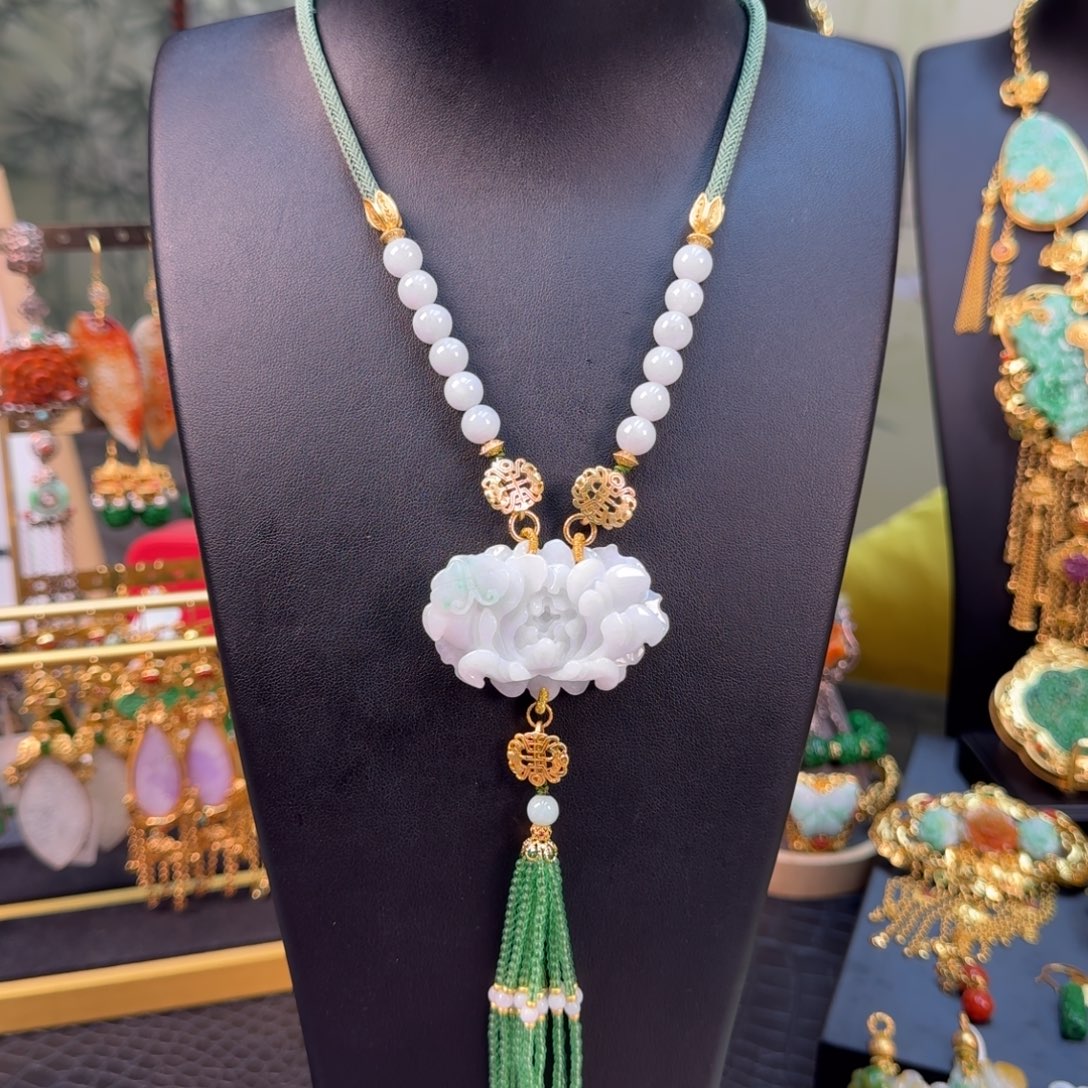 翡翠未镶嵌套链福利