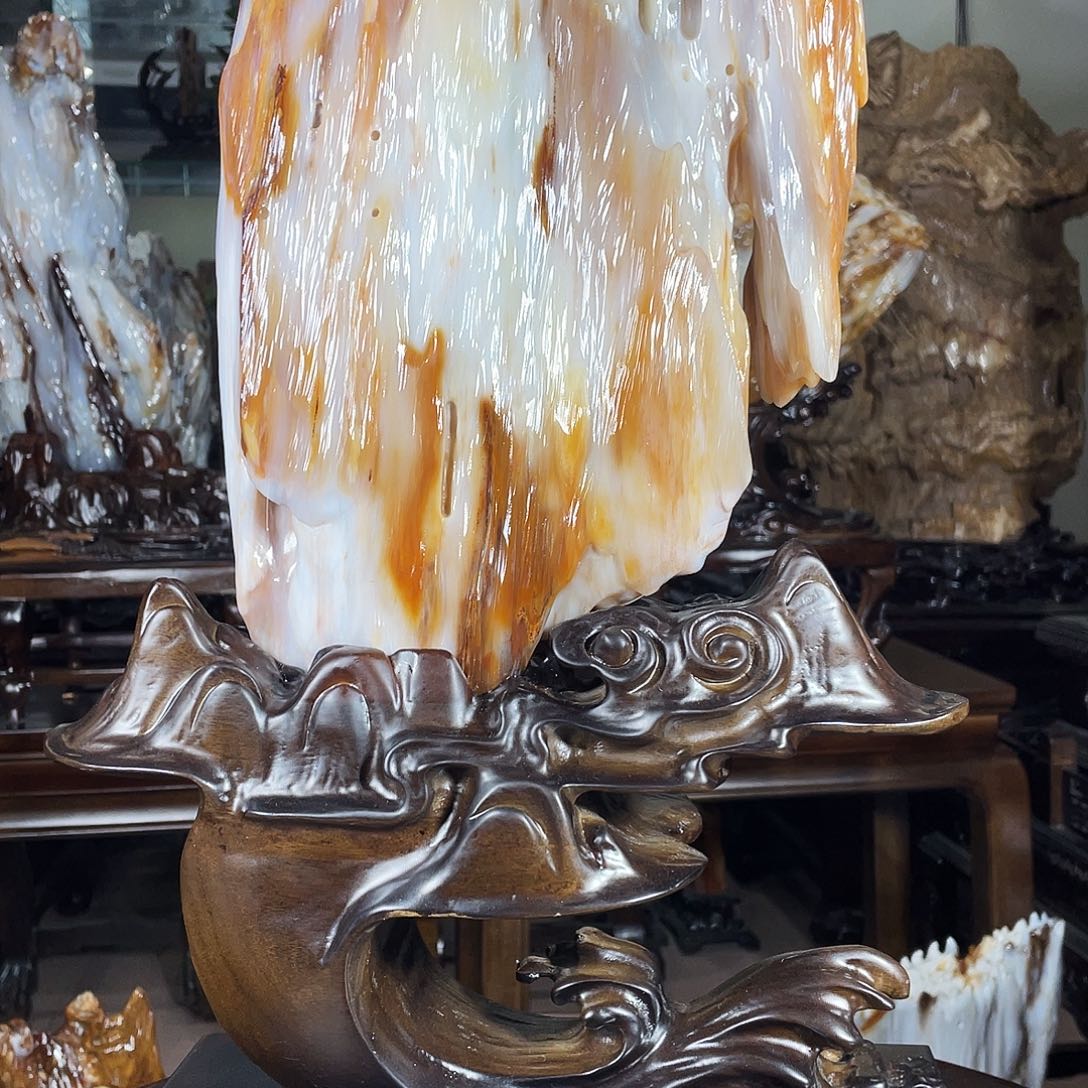 硅化玉未镶嵌珠宝奇石