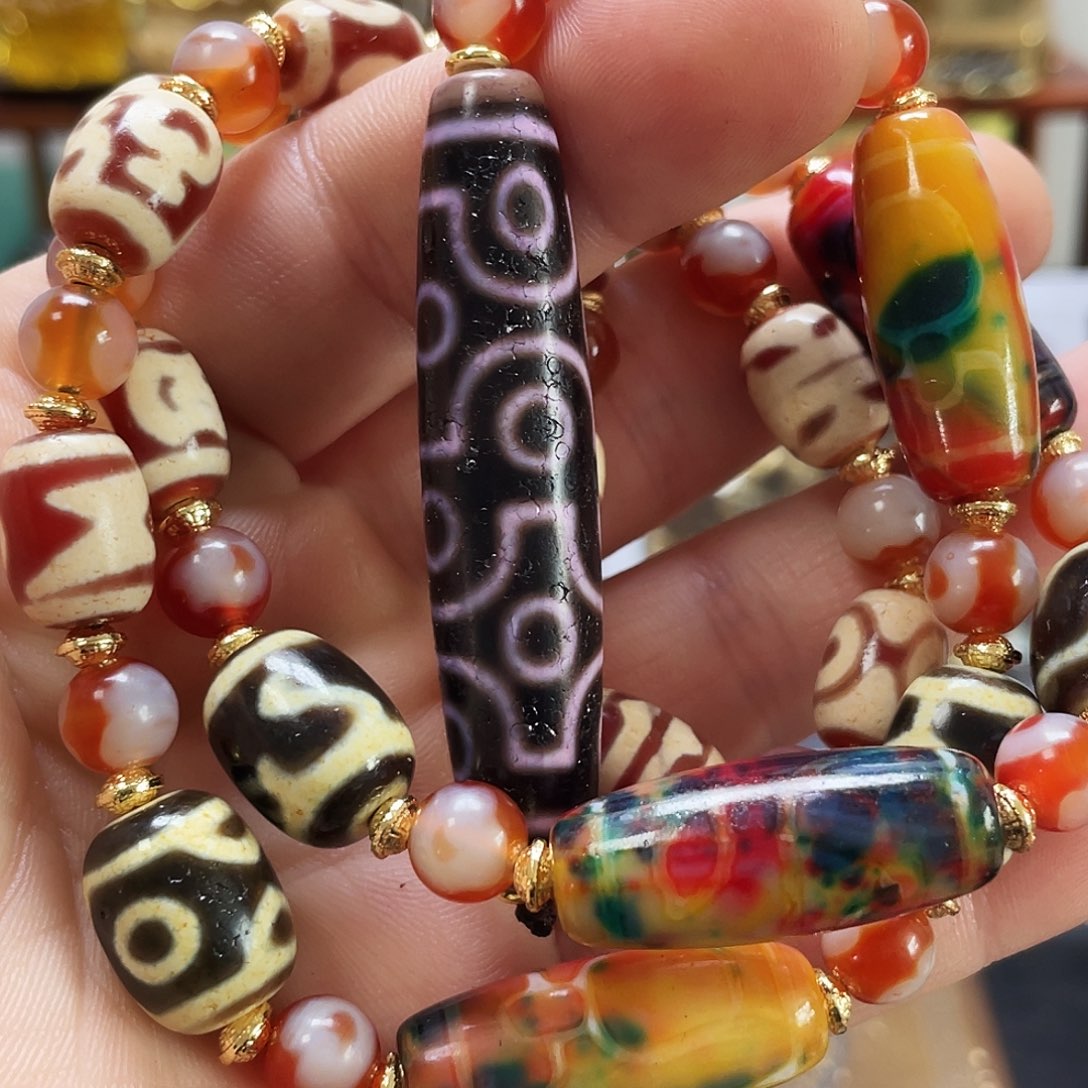 玛瑙/玉髓未镶嵌多样性发一条