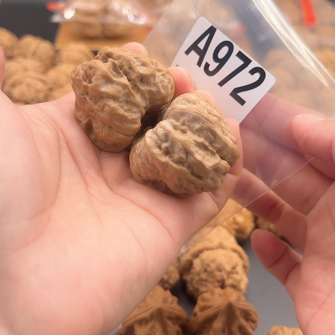 文玩核桃把件蛙蛙精品38肚40四开背