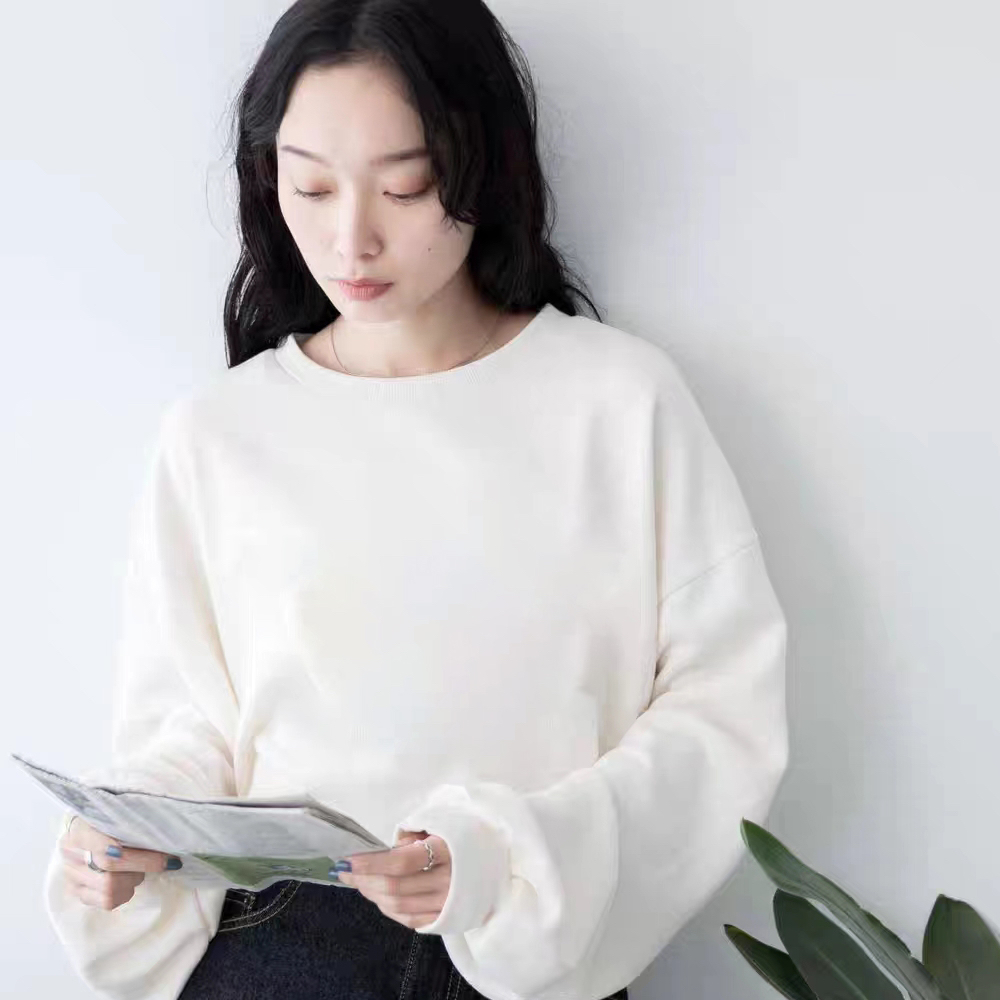 L070 横版黑灰两色斜 垮 包 长袖