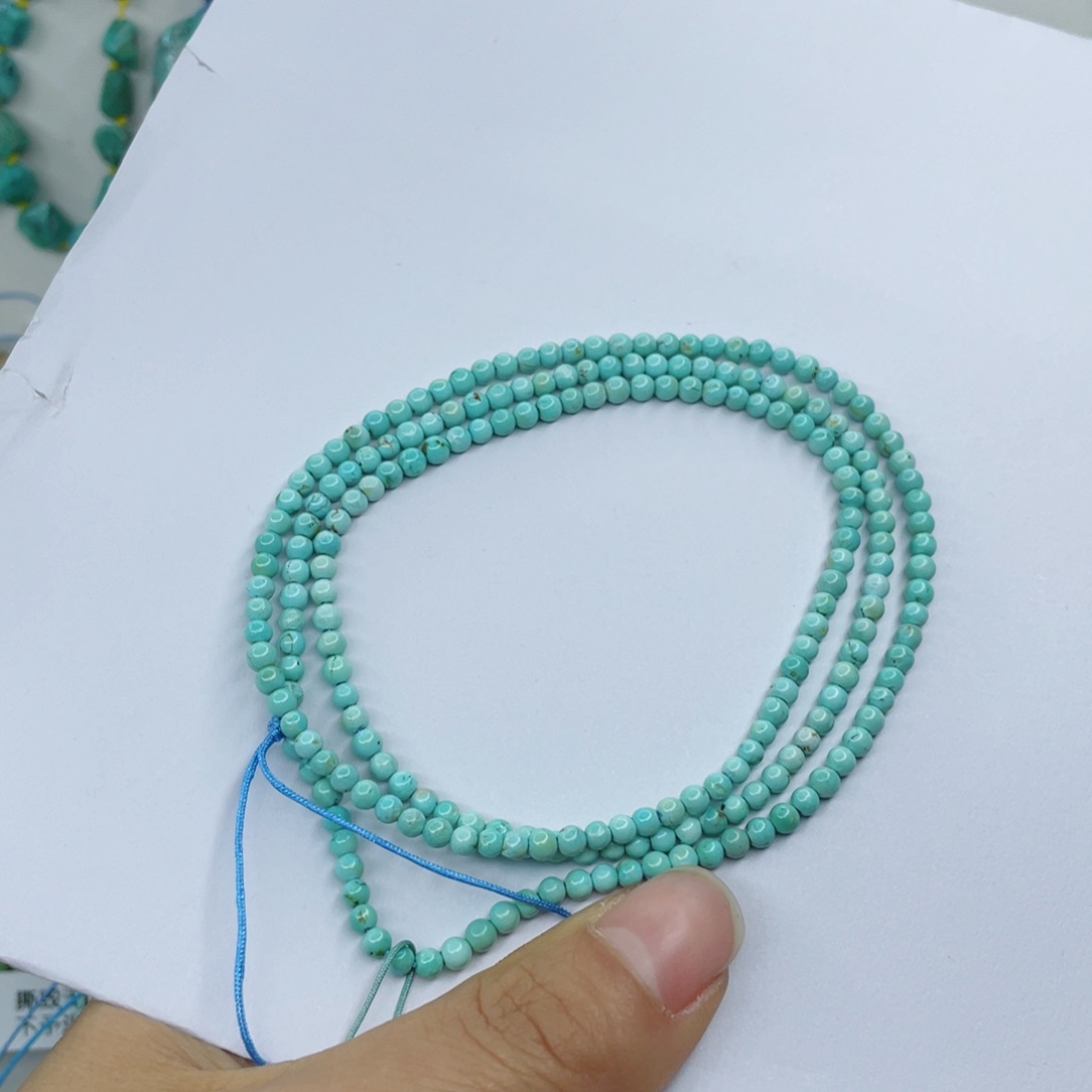 绿松石颈饰未镶嵌