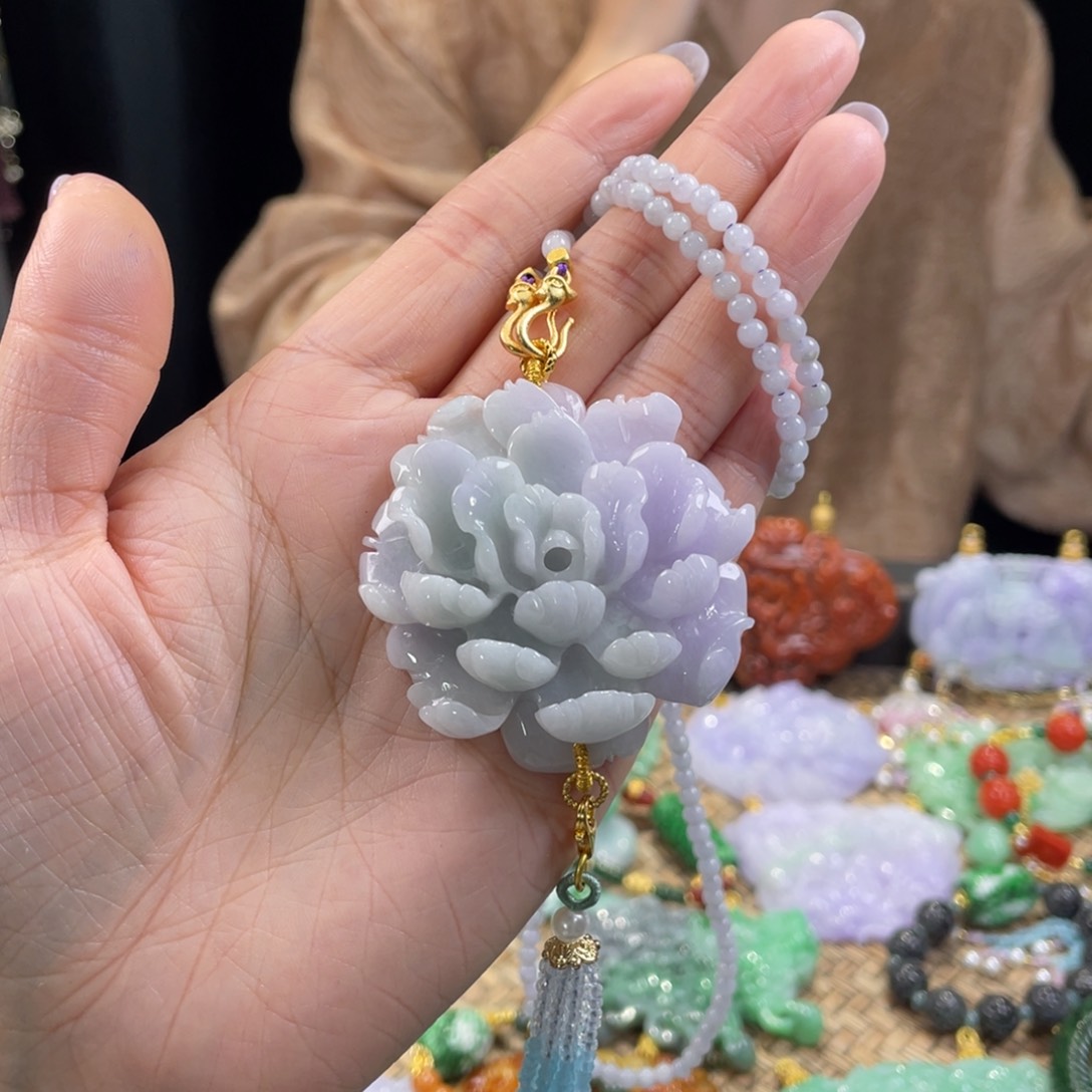 翡翠颈饰未镶嵌代编织