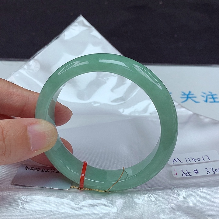 翡翠手镯未镶嵌55圈4017