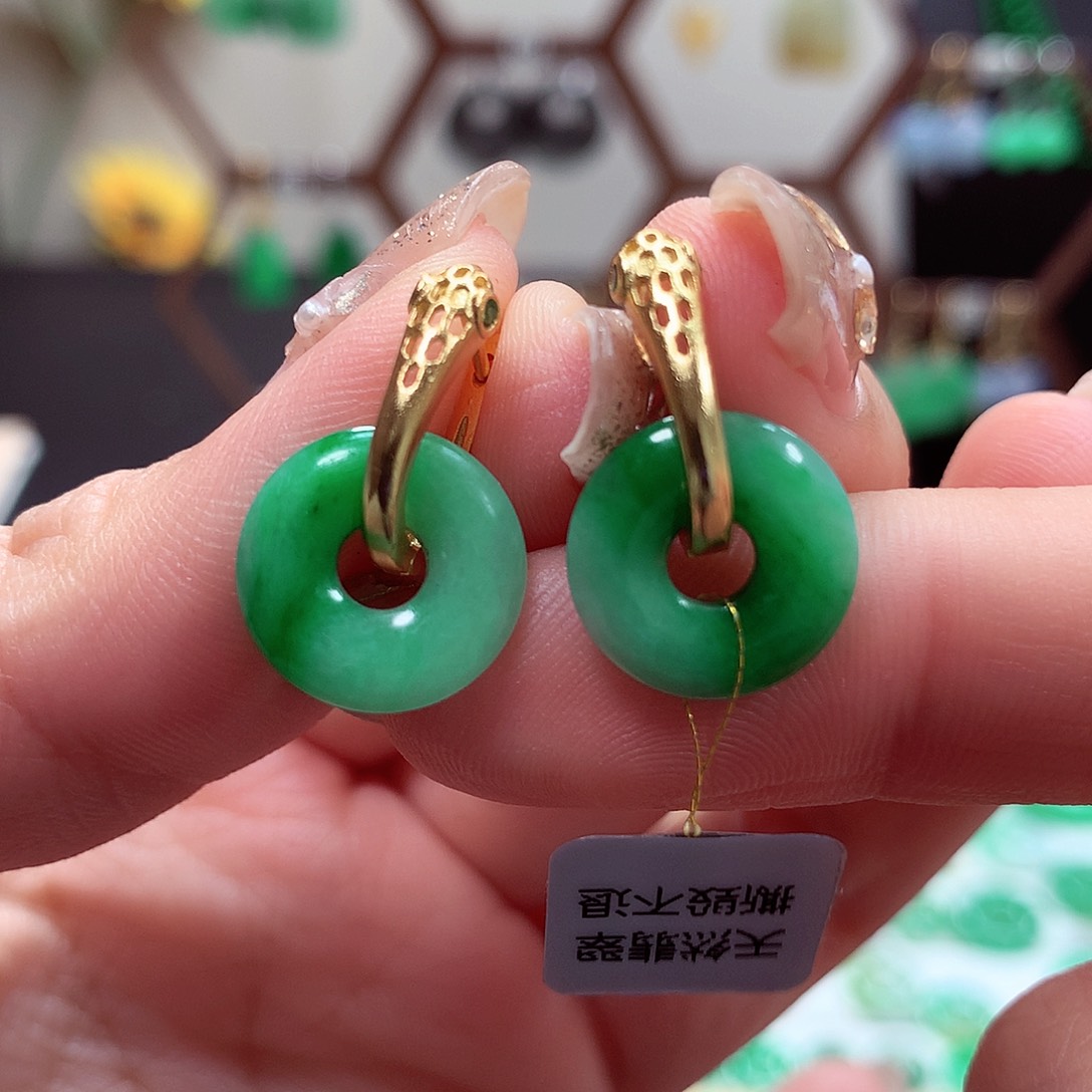 翡翠耳饰银S925镶嵌天然翡翠