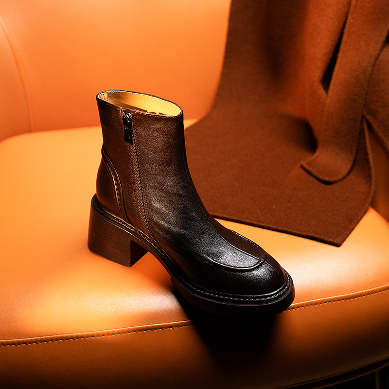 【牛皮仙】跟高6cm/鞋码34-42/秋冬季新款真皮短靴女粗跟马丁靴百搭