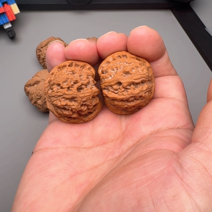 文玩核桃把件山地苹果园34同树