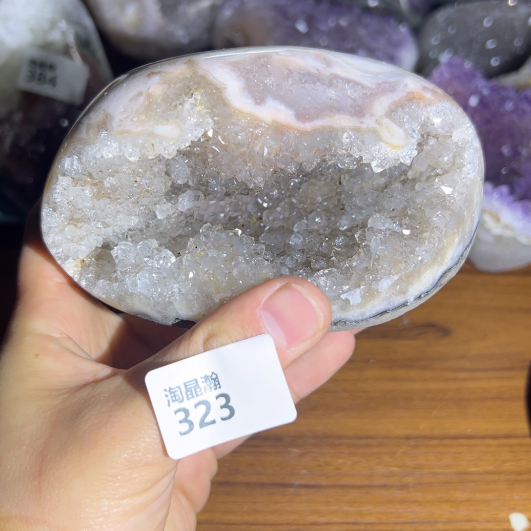 未镶嵌水晶大型摆件（非配饰）