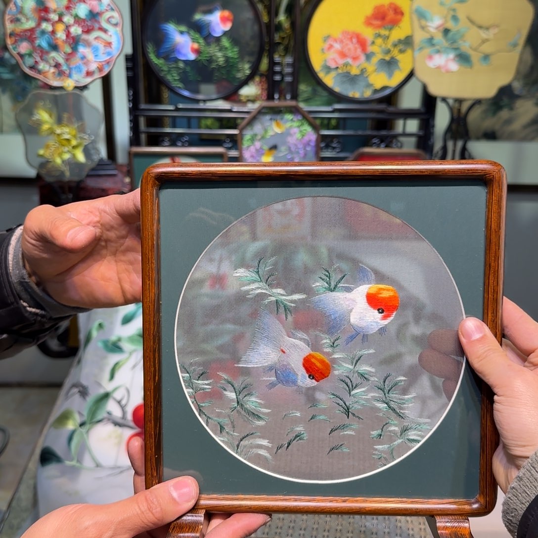 刺绣刺绣工艺精湛