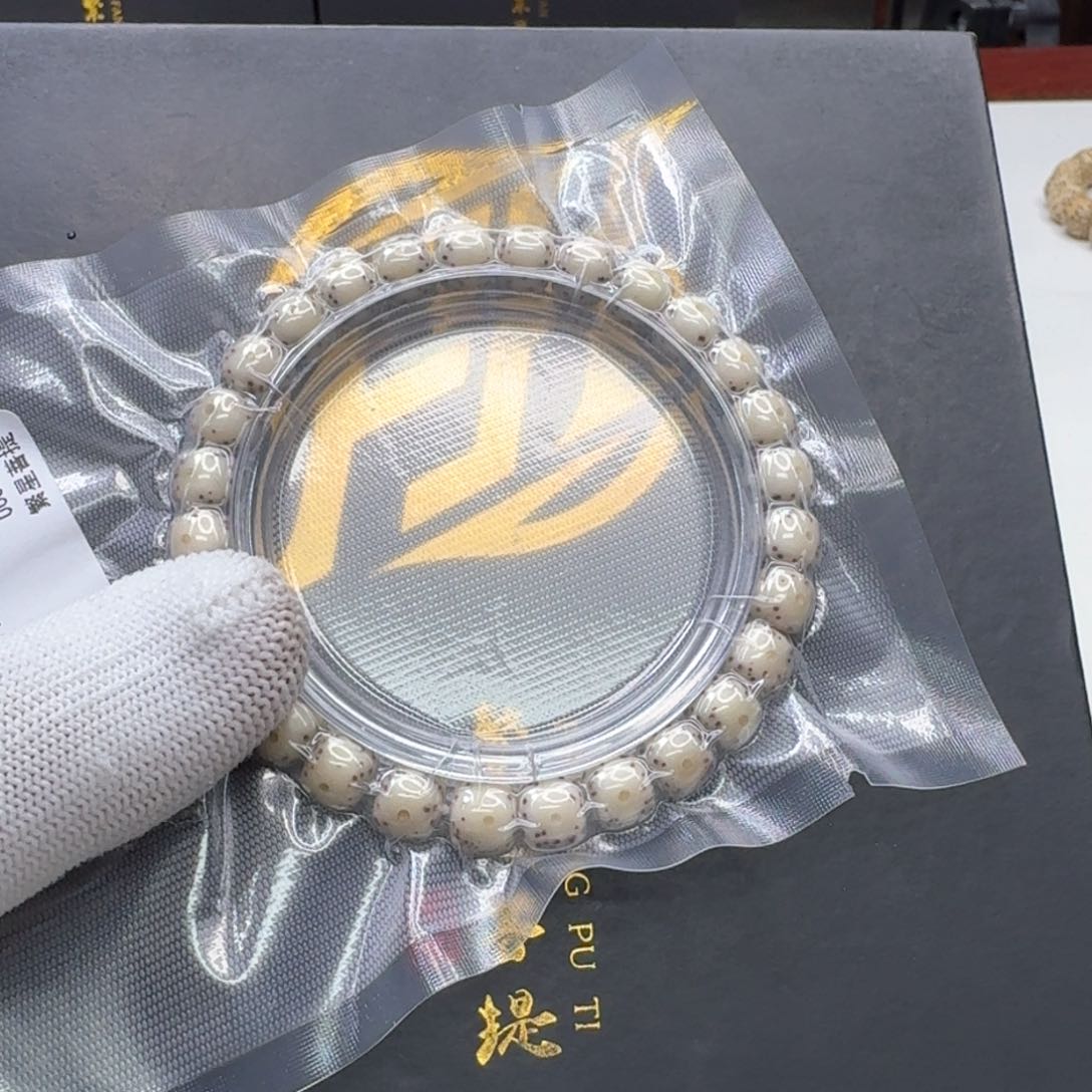 星月菩提手串20梵天冰白大眼睛通体针尖星8左右桶单圈