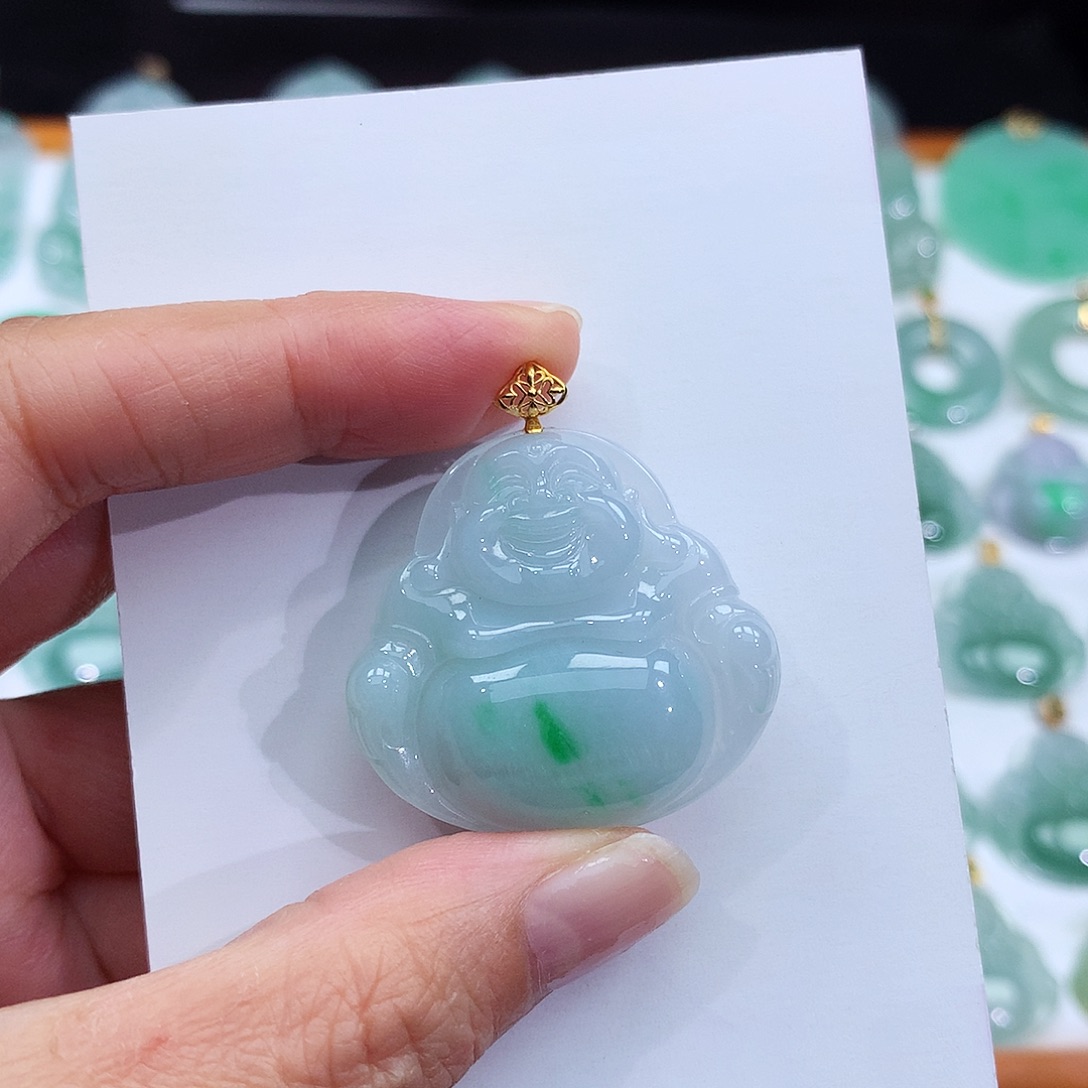 颈饰18K金镶嵌翡翠翡翠吊坠