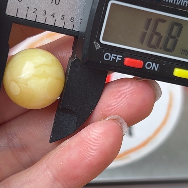 琥珀裸石未镶嵌微瑕1251