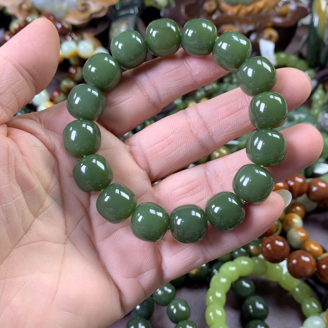 好***退透闪石质玉未镶嵌手链