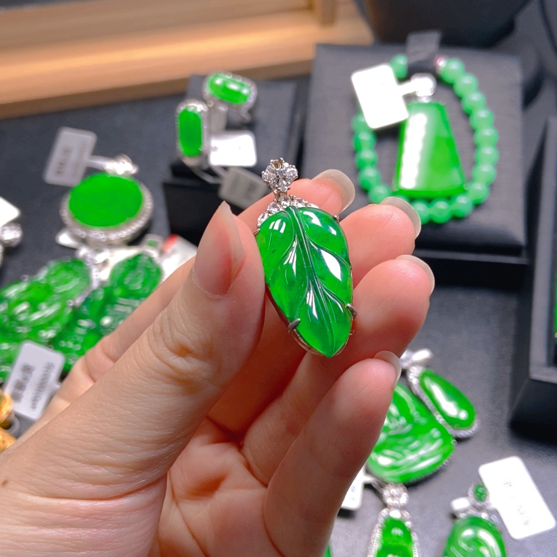 翡翠银S925镶嵌吊坠(不含链)