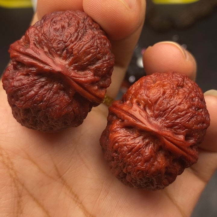 文玩核桃吊坠37尺鱼子元宝