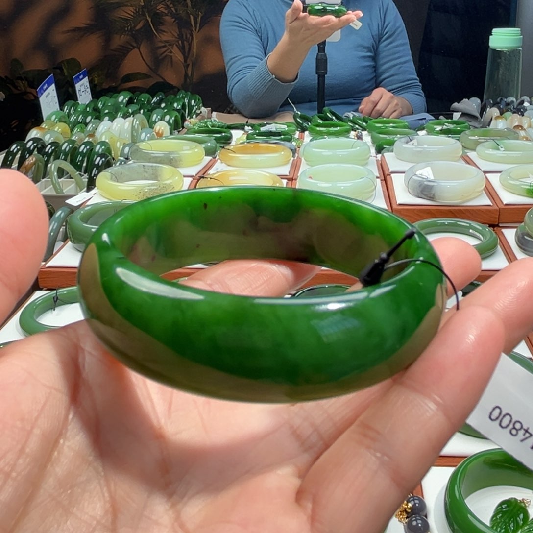 和田玉（碧玉）手镯未镶嵌