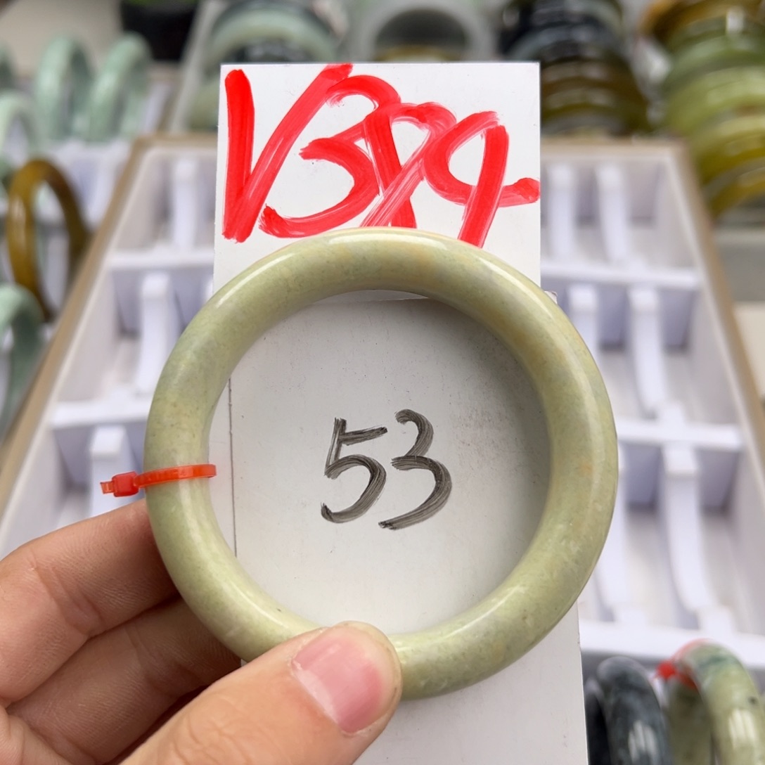 岫玉手镯未镶嵌天然岫玉
