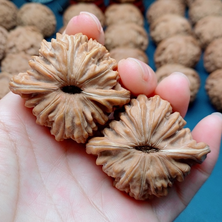 文玩核桃把件45四座楼