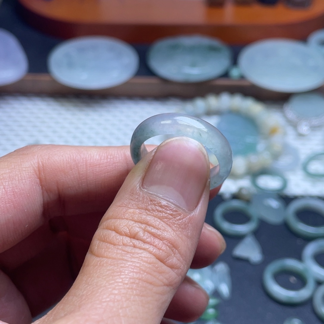 颈饰未镶嵌翡翠苏*翡翠有棉根