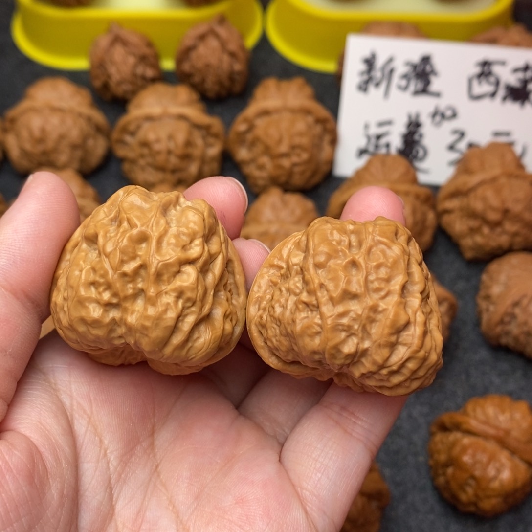 文玩核桃把件酒****阿蛤蟆35
