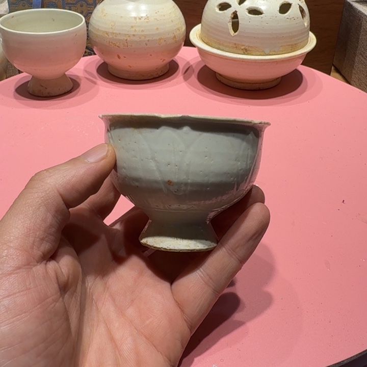 逸***木其他漂亮的小瓷瓶子