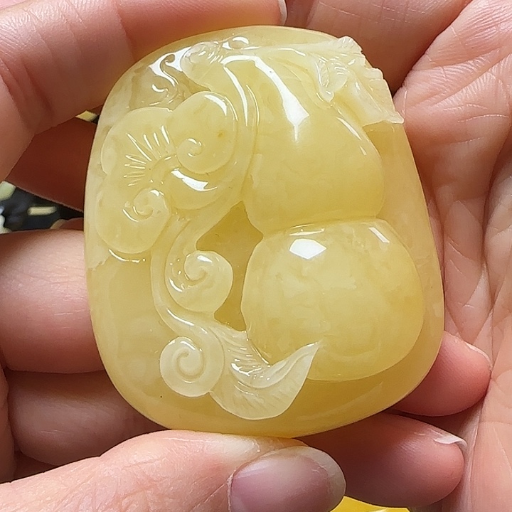 蜜蜡珠宝奇石未镶嵌