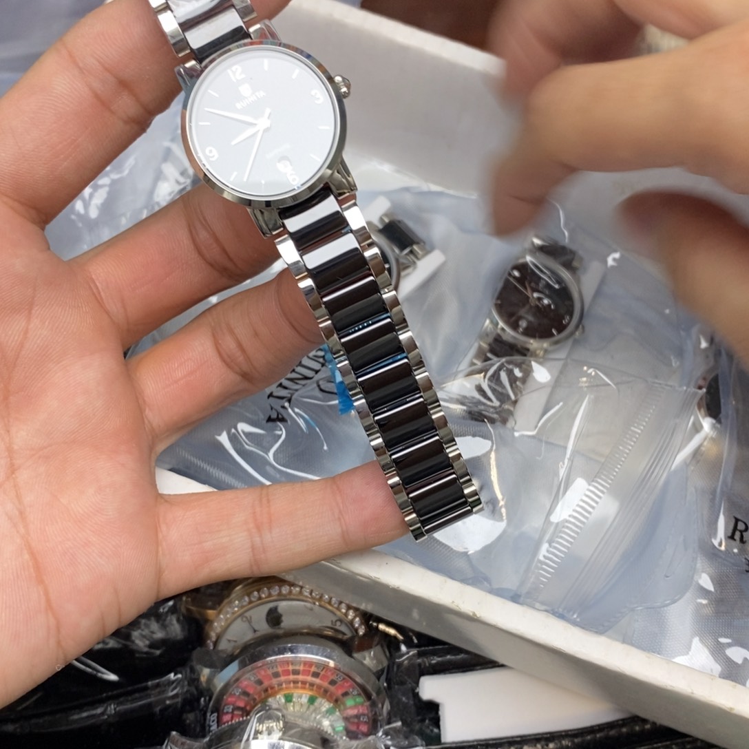 精钢孤品闪电购手表一个