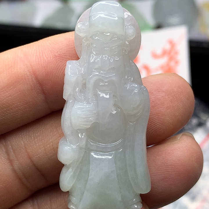 翡翠吊坠(赠链)未镶嵌