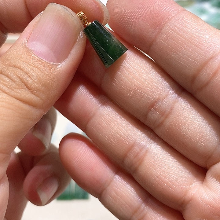 吊坠(不含链)18K金镶嵌翡翠6号