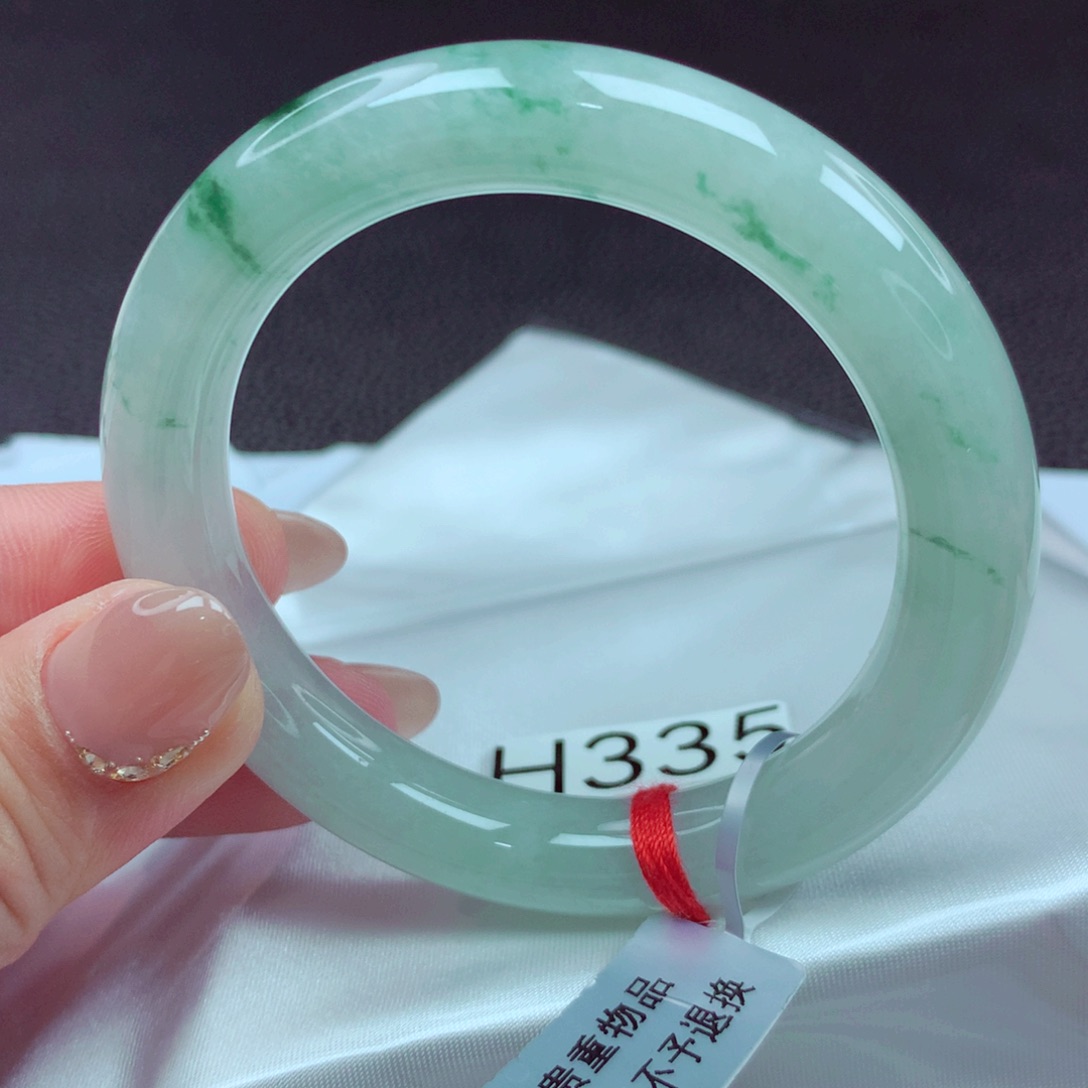 翡翠手镯未镶嵌手镯88