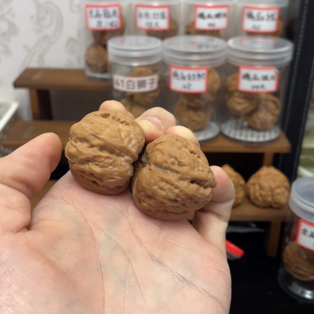 文玩核桃吊坠t**p蛤蟆36全品