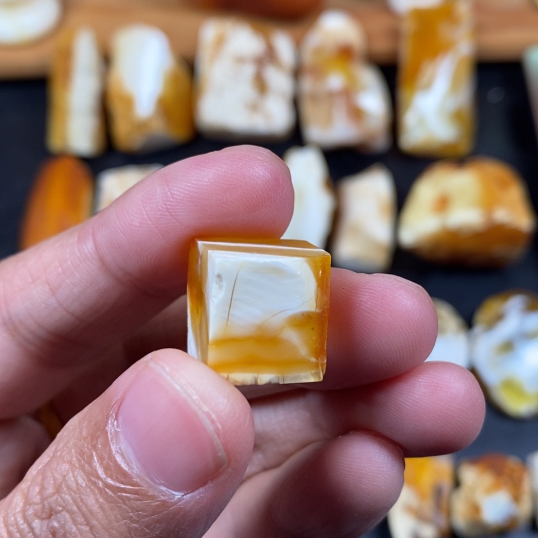 定制琥珀未镶嵌琥珀蜜蜡原石定制