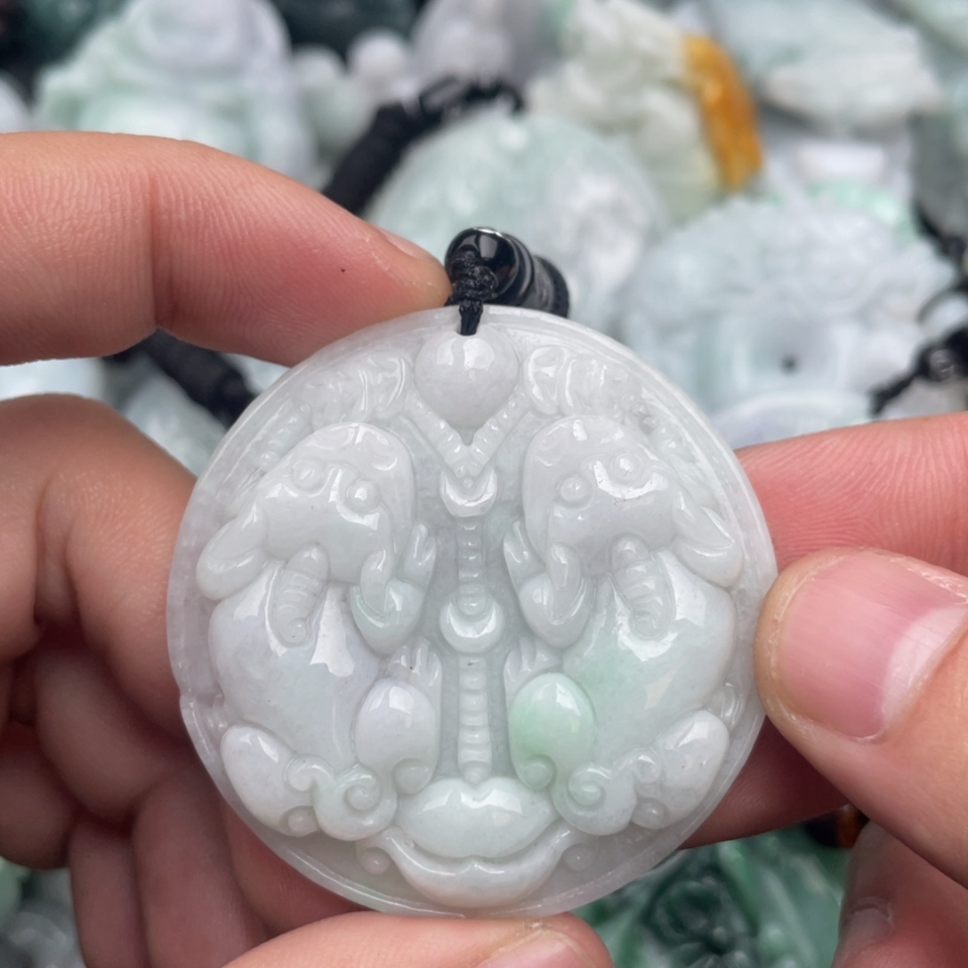 翡翠未镶嵌吊坠(不含链)