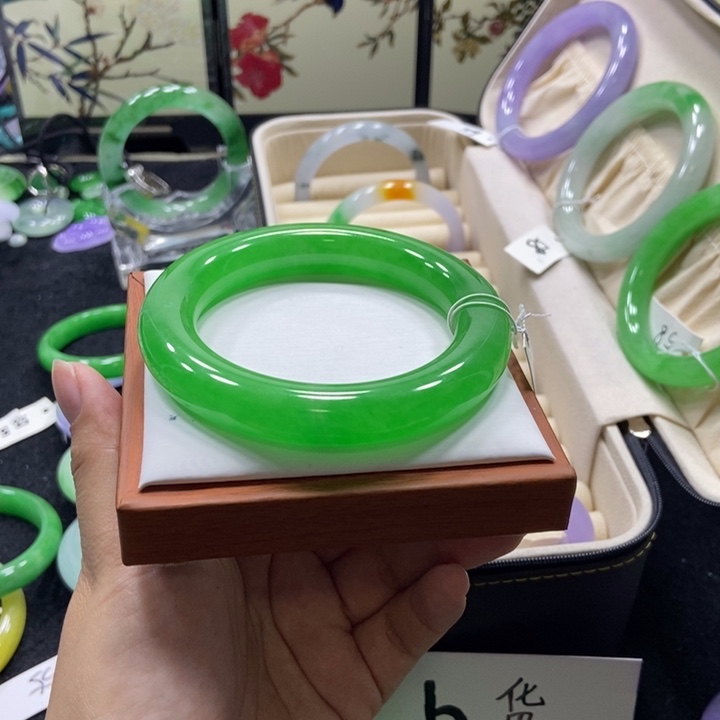 昙***昙非金属62/62手镯圈口