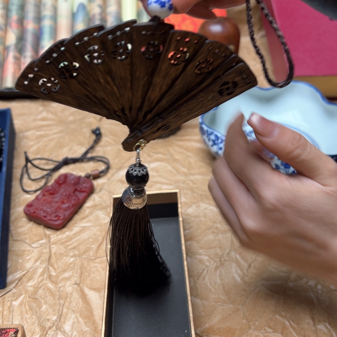 滴血莲花菩提吊坠