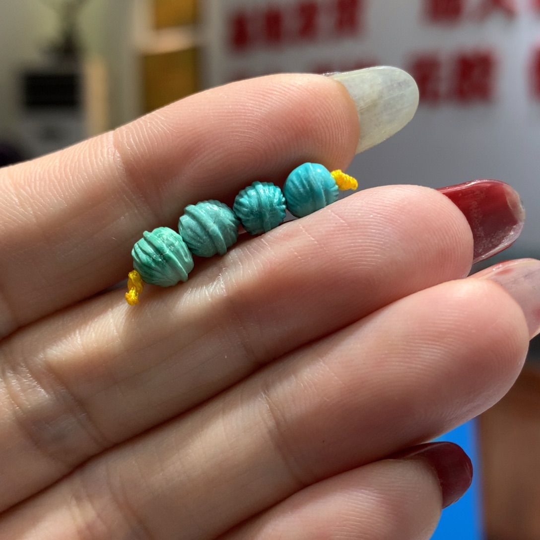 绿松石配饰未镶嵌