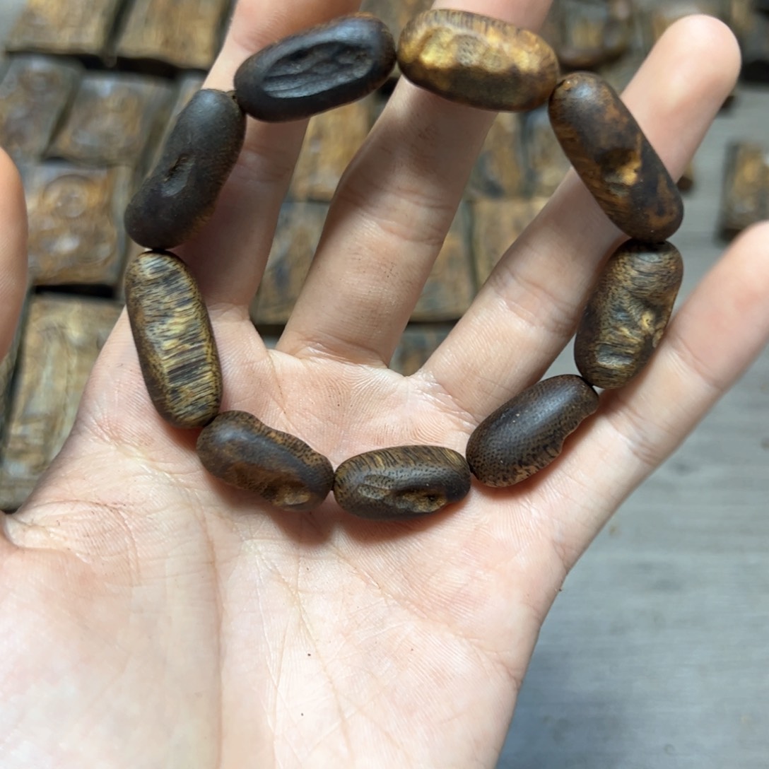 沉香木手串糖结留疤12.1克