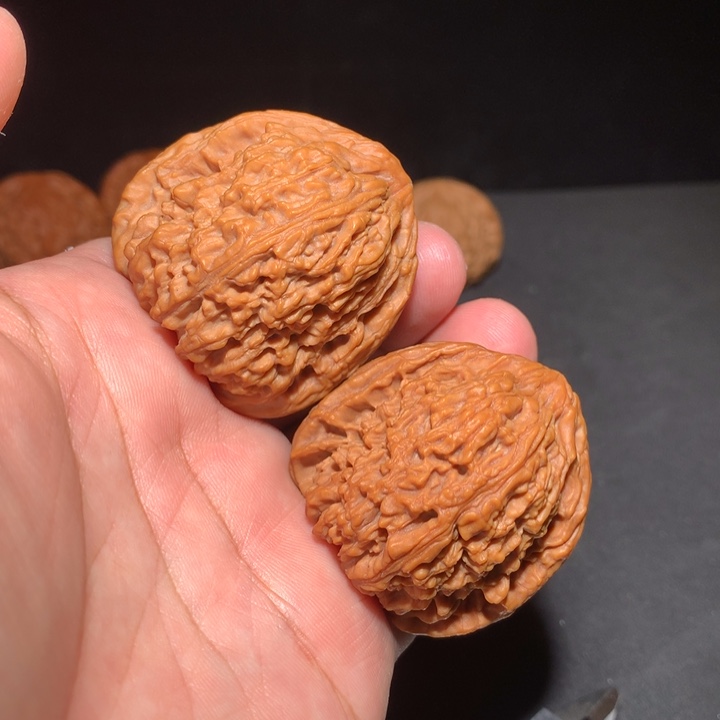 文玩核桃吊坠拉丝凹第南疆石42